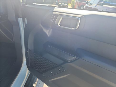 Certified 2024 Ford Bronco Outer Banks AWD/4WD image 24