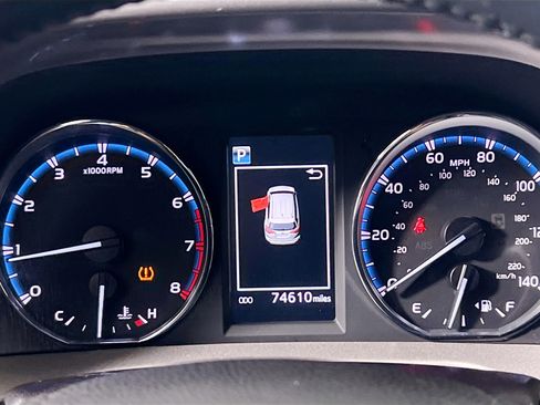 Used 2016 Toyota RAV4 XLE image 23