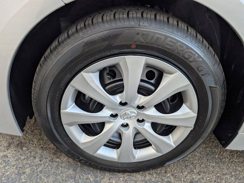 Used 2026 Toyota Corolla LE image 21