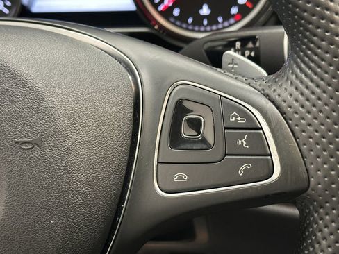 Used 2018 Mercedes-Benz E 300 image 31