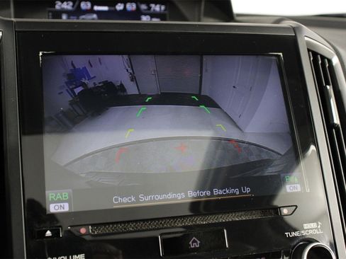 Used 2020 Subaru Forester Limited image 17