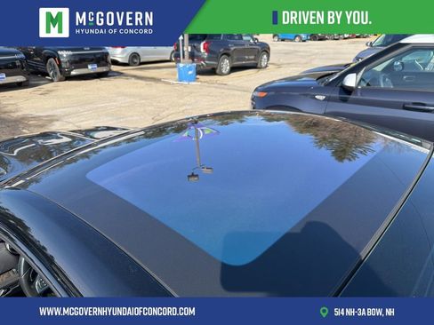 Used 2017 Mercedes-Benz SL 550 image 10