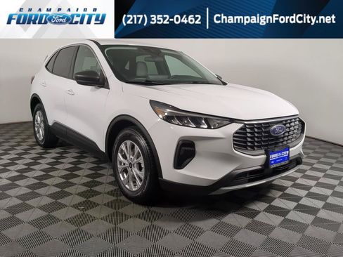 Used 2023 Ford Escape Active w/ Tech Pack #1 FWD image 1