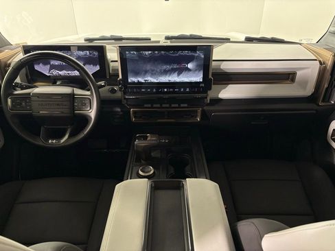 Used 2025 GMC Hummer EV 3X image 32