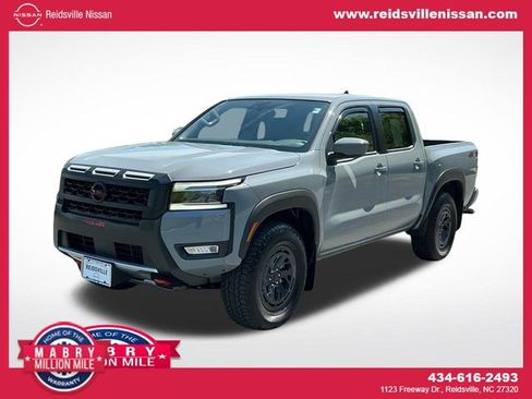 Used 2025 Nissan Frontier PRO-4X AWD/4WD image 1