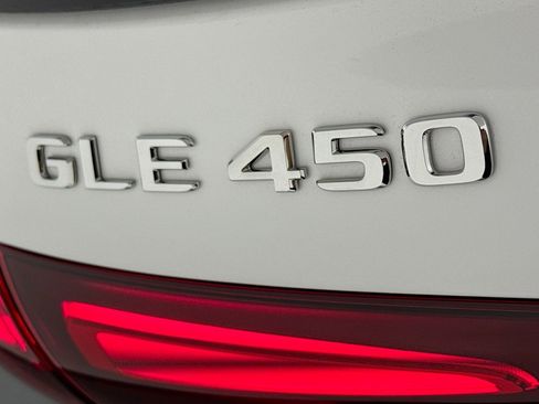 New 2026 Mercedes-Benz GLE 450 4MATIC image 8