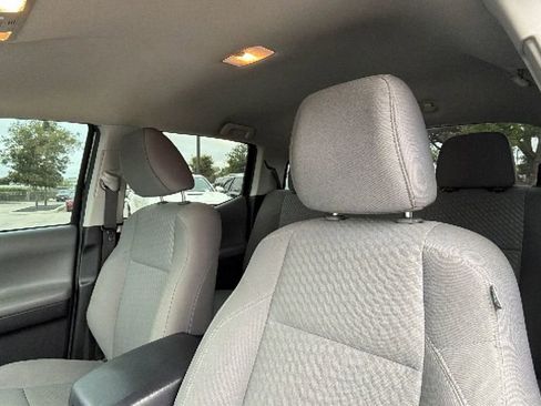 Certified 2023 Toyota Tacoma SR AWD/4WD image 21