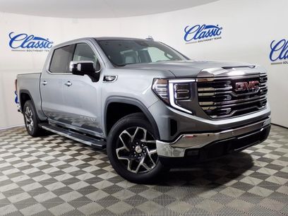 New 2026 GMC Sierra 1500 SLT w/ SLT Premium Package