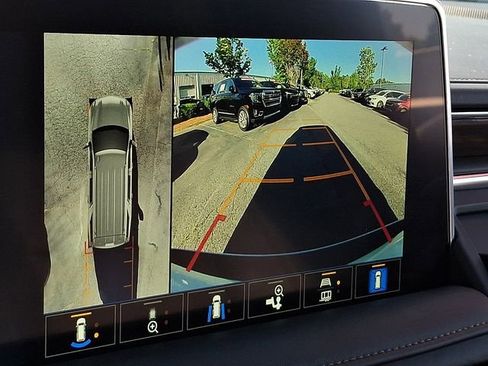 Certified 2024 Chevrolet Tahoe High Country AWD/4WD image 19