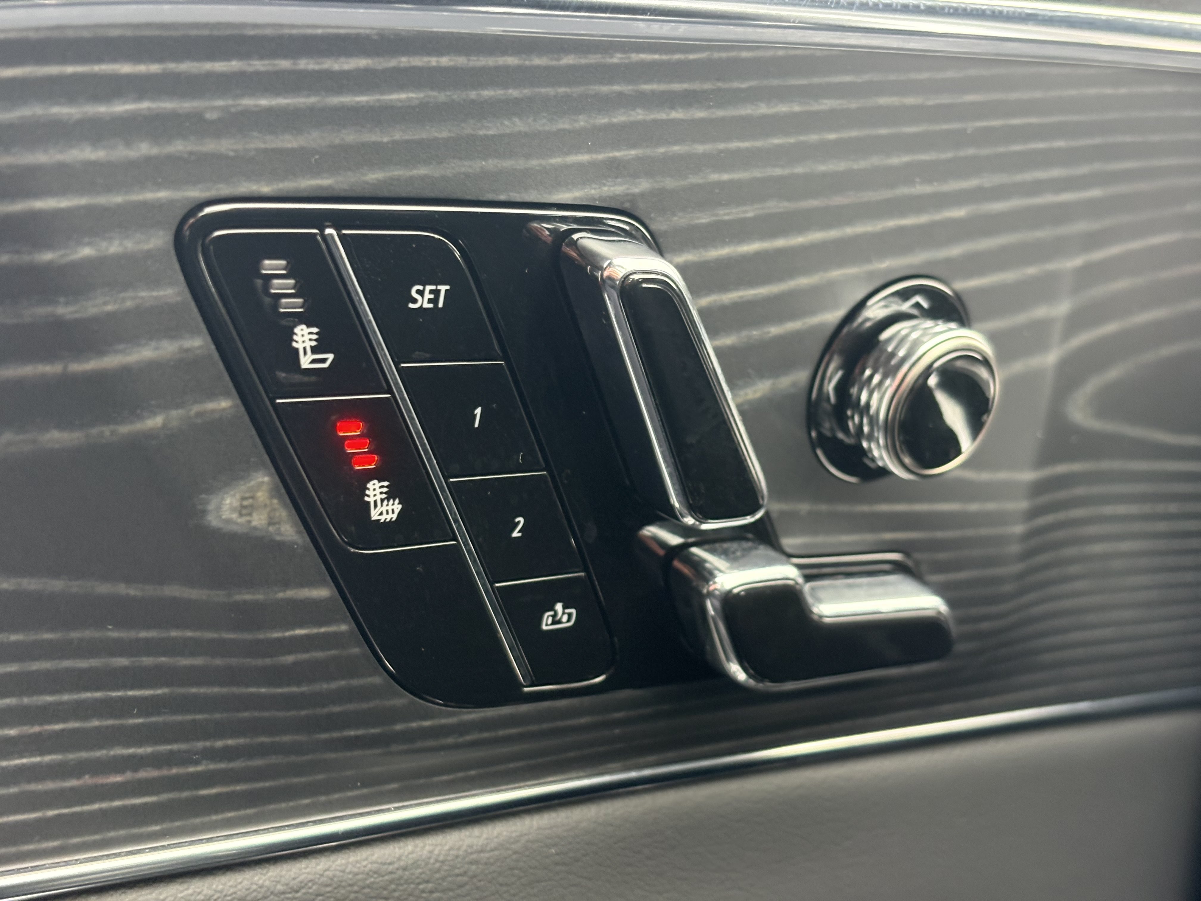 Certified 2024 Cadillac Lyriq Sport AWD/4WD image 32