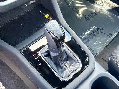 Used 2025 Subaru Forester Touring image 29