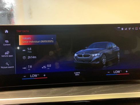 Used 2024 BMW 330i xDrive Sedan w/ Convenience Package AWD/4WD image 32