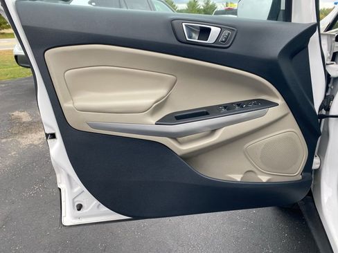 Used 2020 Ford EcoSport Titanium image 17