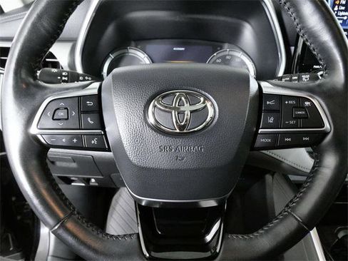 Used 2020 Toyota Highlander Platinum image 21