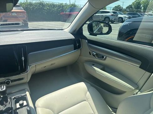 Used 2017 Volvo S90 T6 Momentum w/ Vision Package AWD/4WD image 14