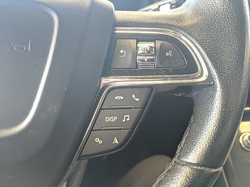 Certified 2022 Lincoln Nautilus AWD w/ Premium Package image 15