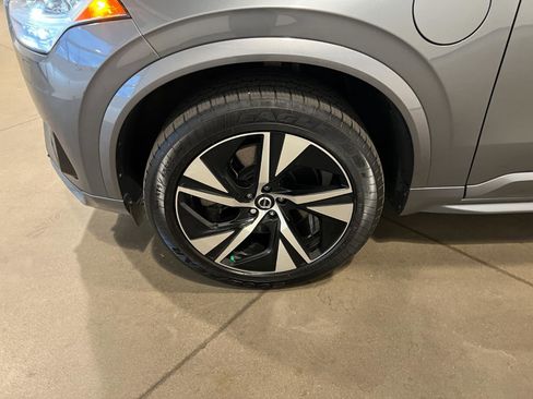 Used 2020 Volvo XC90 T8 R-Design w/ Protection Package Premier image 45