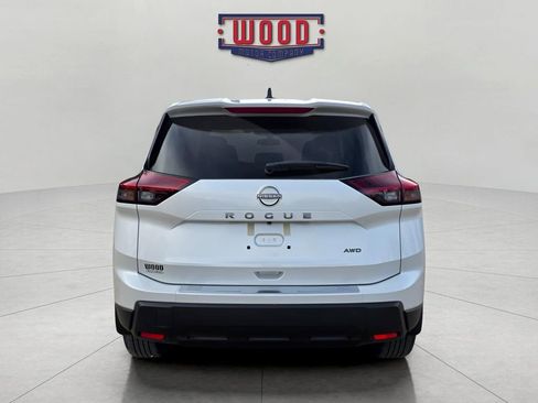 New 2026 Nissan Rogue SV image 3