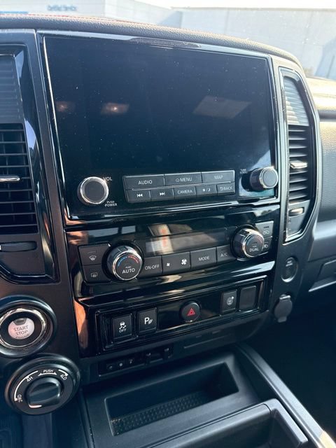 Used 2022 Nissan Titan PRO-4X w/ Pro-4x Utility Package AWD/4WD image 18
