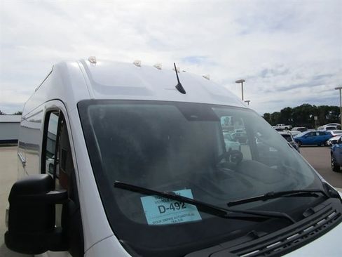 Used 2026 RAM ProMaster 2500 w/ Convenience Group FWD image 39