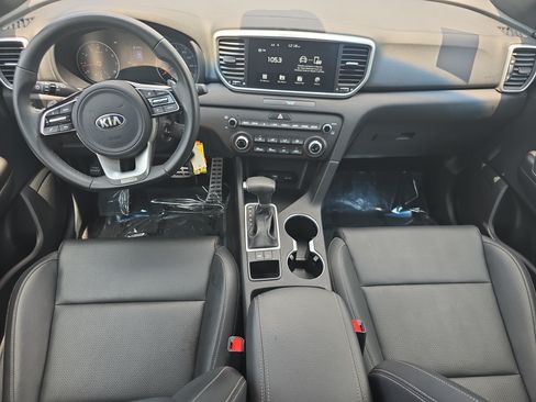 Used 2022 Kia Sportage Nightfall Edition FWD image 9