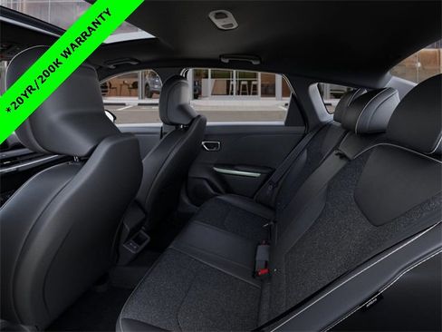 New 2025 Kia K4 GT-Line w/ GT-Line Premium Package image 18