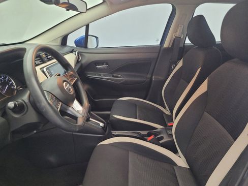 Used 2021 Nissan Versa SV FWD image 17