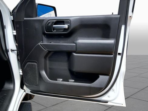 Used 2020 Chevrolet Silverado 1500 Custom w/ Infotainment Package RWD image 22