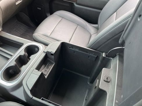 Used 2022 GMC Sierra 2500 SLT w/ SLT Premium Package image 36