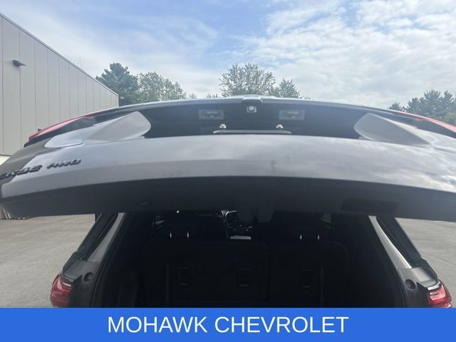 Used 2022 Chevrolet Traverse LT AWD/4WD image 25