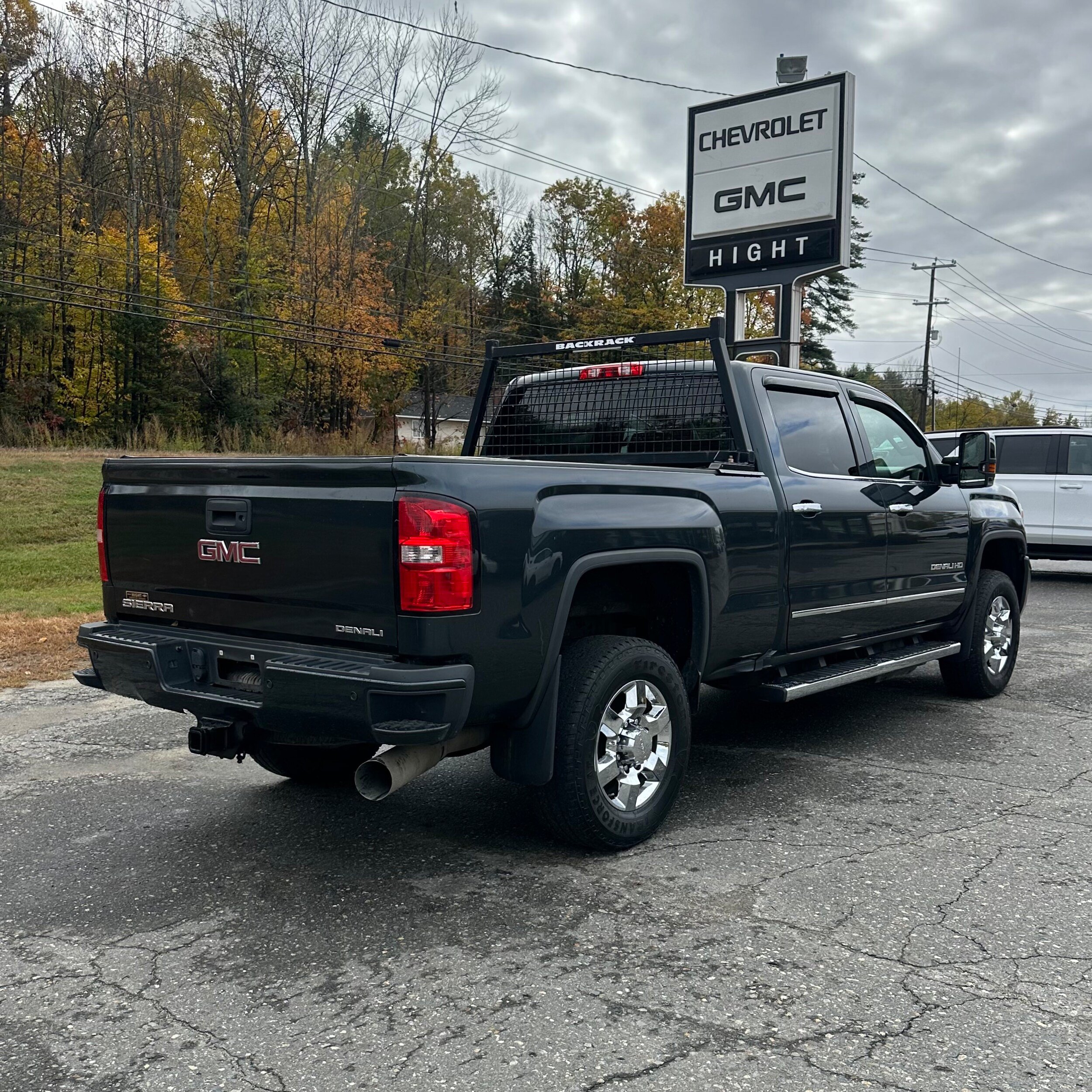 Used 2019 GMC Sierra 3500 Denali w/ Duramax Plus Package AWD/4WD image 3