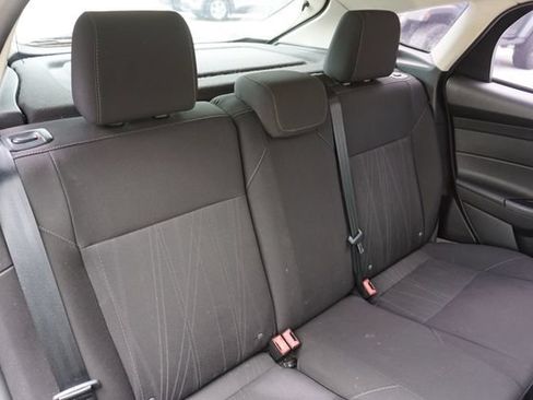 Used 2018 Ford Focus SE w/ Interior Protection Package FWD image 16