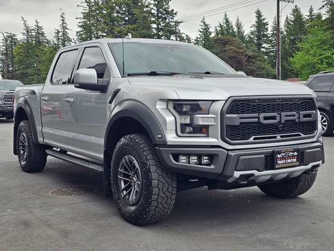 Used 2019 Ford F150 Raptor w/ Equipment Group 802A Luxury AWD/4WD image 7