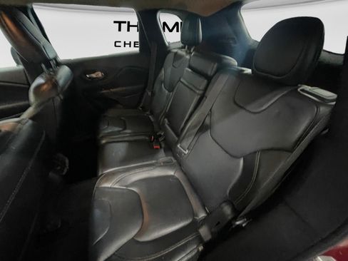 Used 2017 Jeep Cherokee Limited AWD/4WD image 13