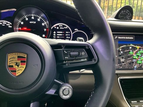 Used 2022 Porsche Panamera GTS image 24