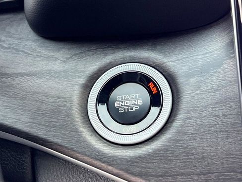 New 2025 Jeep Grand Cherokee Limited image 23