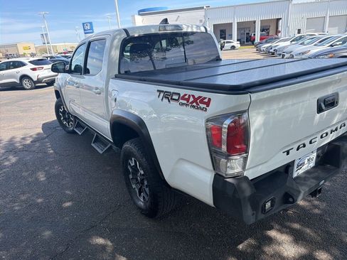 Used 2021 Toyota Tacoma TRD Off-Road w/ Technology Package image 5