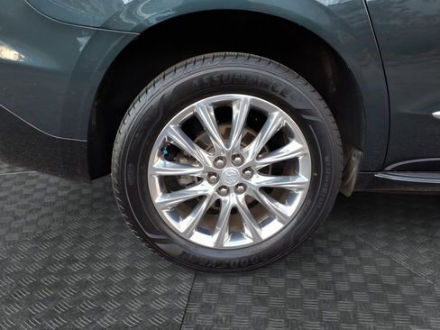 Used 2018 Buick Enclave Premium w/ Experience Buick Package image 9
