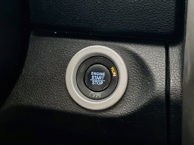 Used 2017 RAM 1500 Laramie w/ Convenience Group AWD/4WD image 16