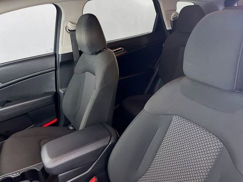 Used 2024 Kia Sportage LX FWD image 28