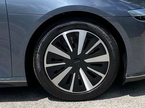 Used 2024 Lucid Air Pure RWD image 9