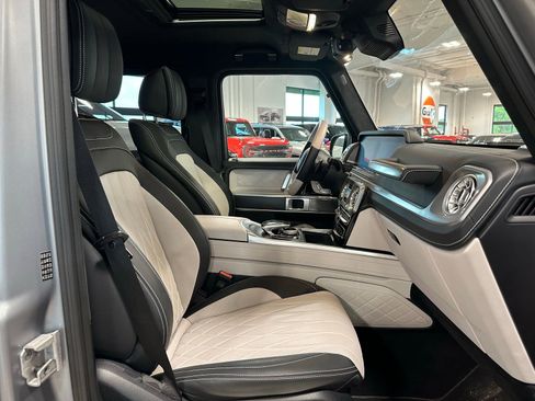 Used 2023 Mercedes-Benz G 550 image 41