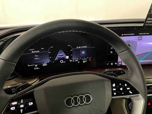 New 2025 Audi Q5 Premium image 13