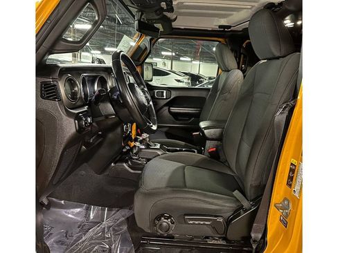 Used 2021 Jeep Gladiator Sport image 23