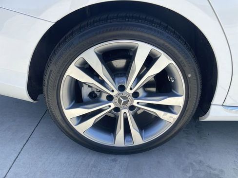 Used 2020 Mercedes-Benz C 300 Sedan w/ Premium Package image 33