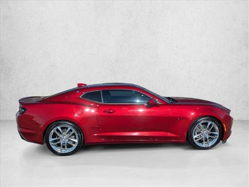 Used 2022 Chevrolet Camaro LT w/ Design Package 1 image 4