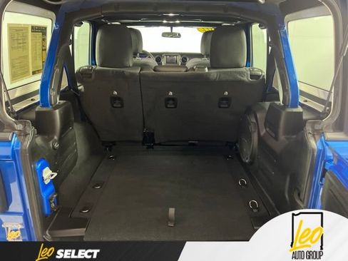 Used 2022 Jeep Wrangler Unlimited Sport AWD/4WD image 7
