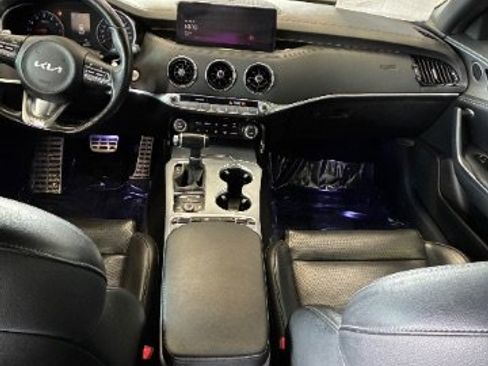 Used 2022 Kia Stinger GT1 RWD image 23