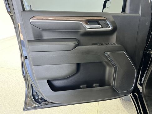 Used 2023 Chevrolet Silverado 1500 LT Trail Boss w/ Protection Package image 19