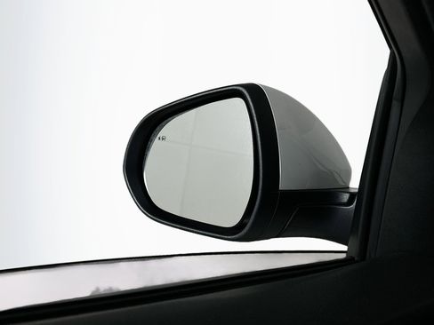 Used 2025 Buick Encore GX Preferred image 16